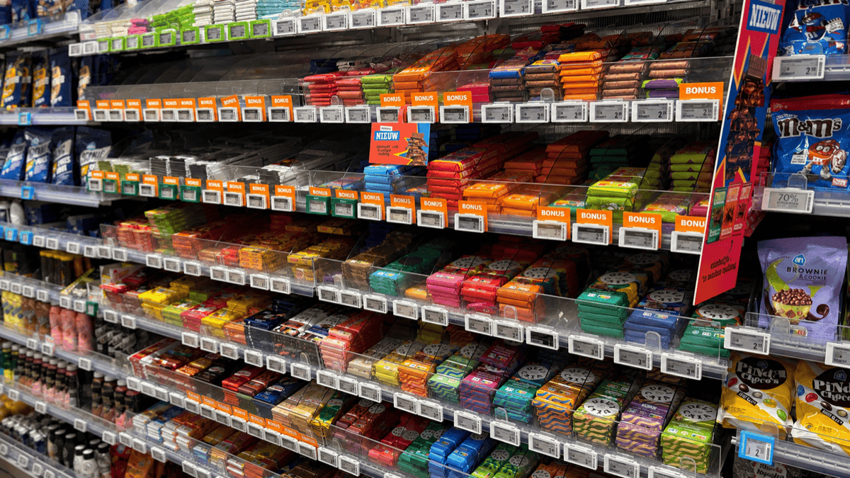 A typical supermarket chocolate aisle