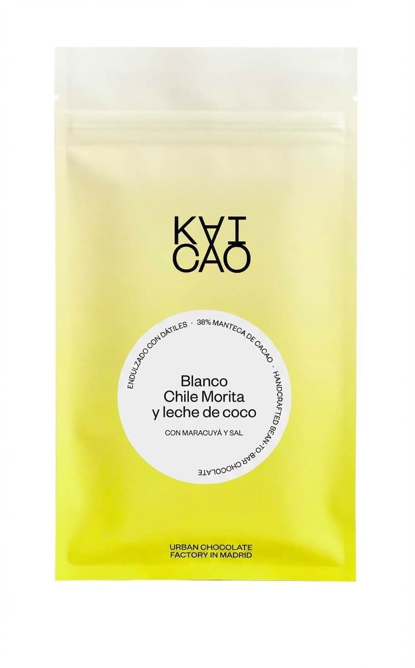 Blanco Chile Morita y leche de coco 38% white bar packaging by KAICAO
