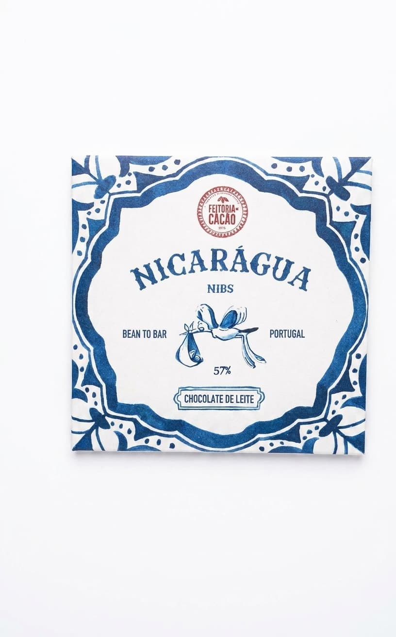 Nicarágua Nibs 57% 57% milk bar packaging by Feitoria do Cacao
