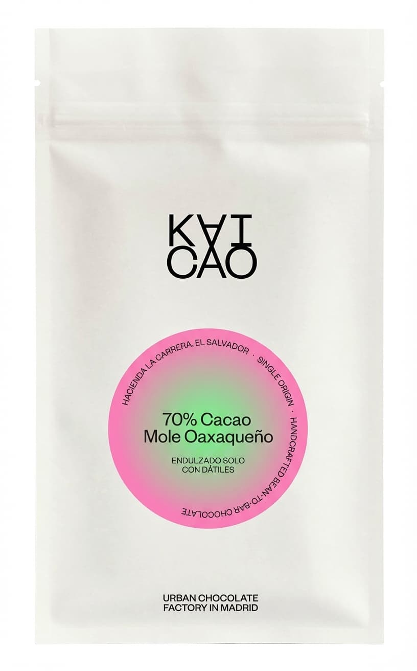70% Mole Oaxaqueño 70% dark bar packaging by KAICAO
