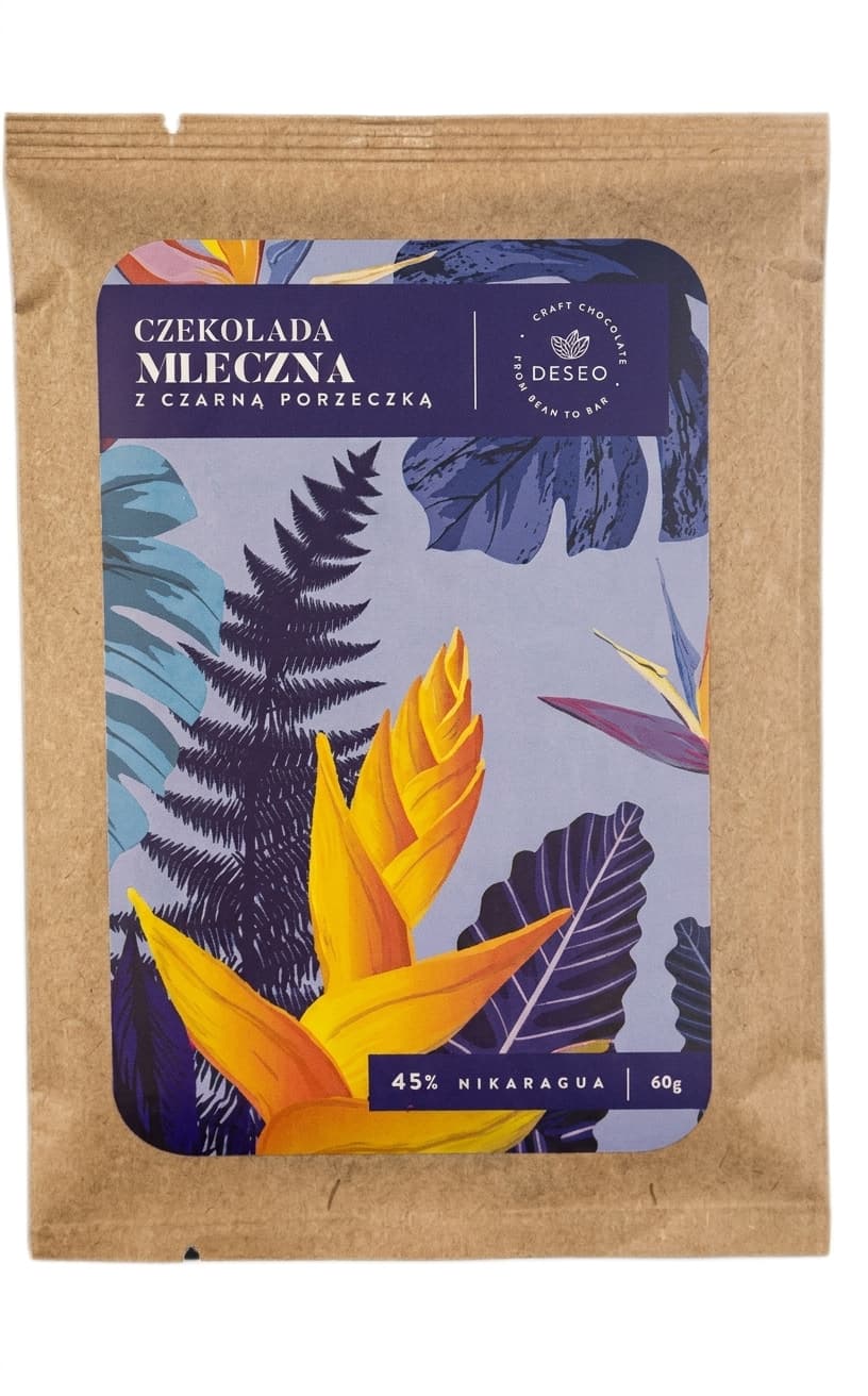 Czarna Porzeczka 45% 45% milk bar packaging by Deseo