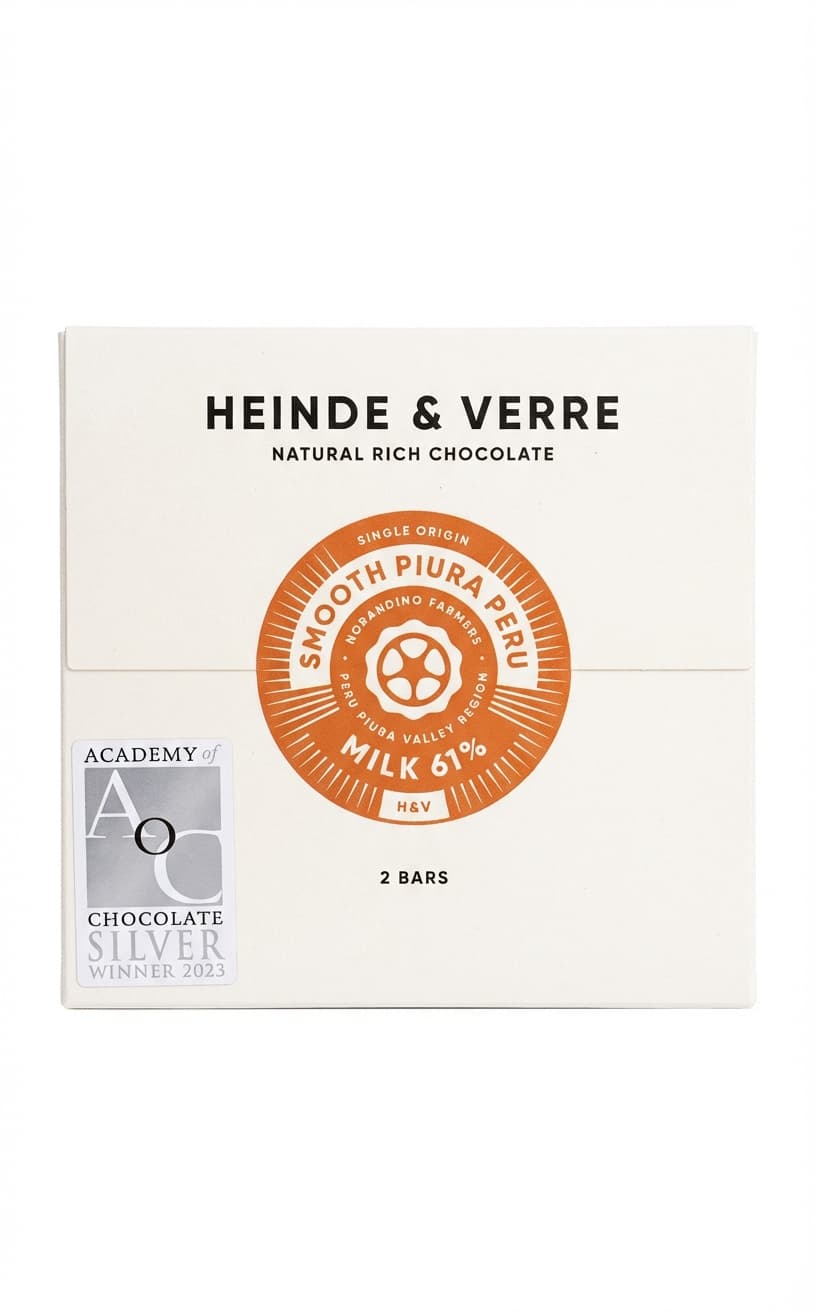 Smooth Piura Peru Milk 61% 61% milk bar packaging by Heinde & Verre