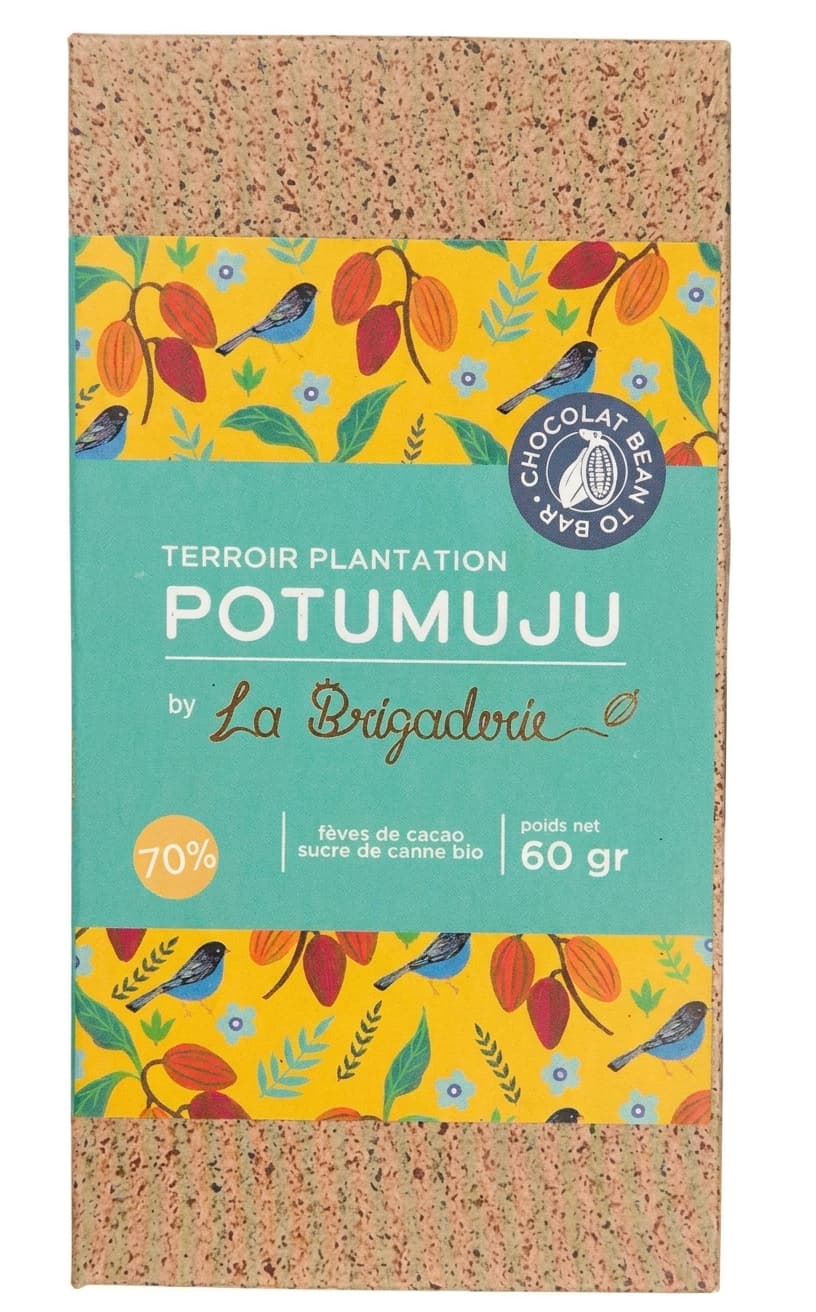 Potumuju 70% 70% dark bar packaging by La Brigaderie