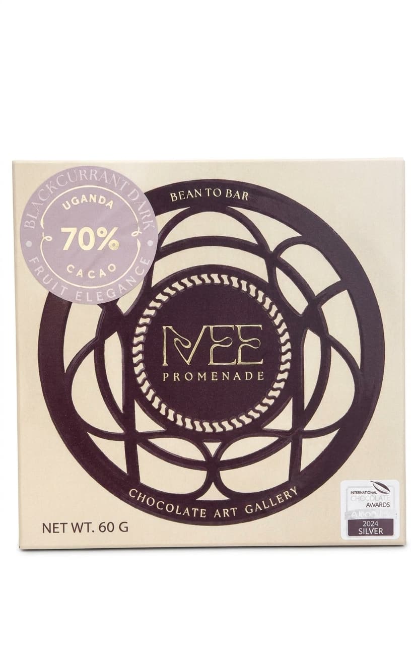 Blackcurrant Dark 70% 70% dark bar packaging by Ivee Promenade