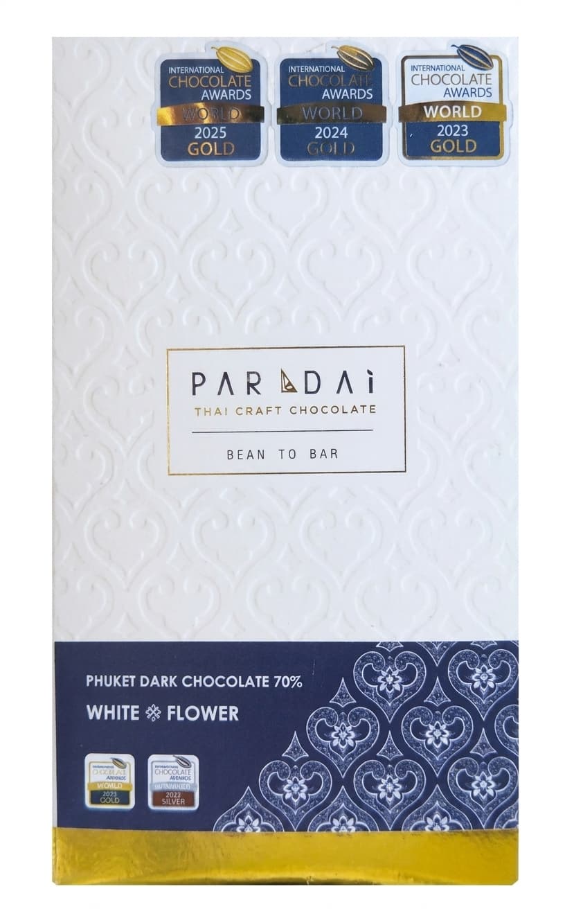 Phuket White Flowers 70% 70% dark bar packaging by PARADAI